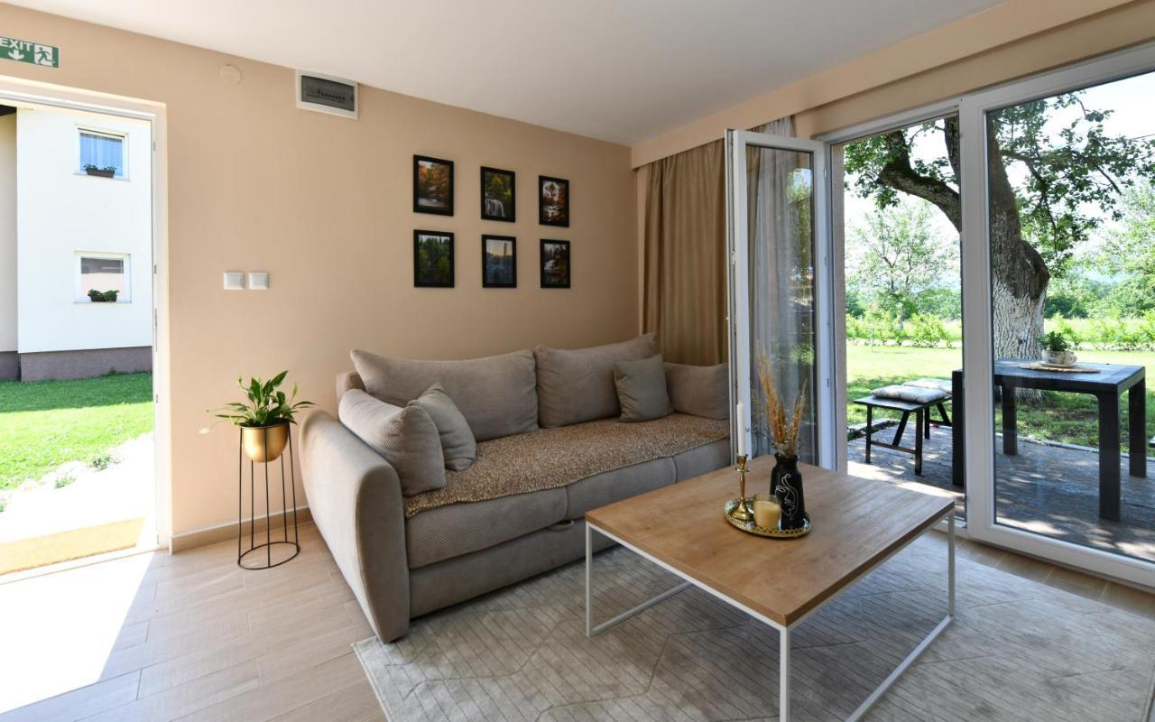 Apartments Green Linden Раковица Экстерьер фото