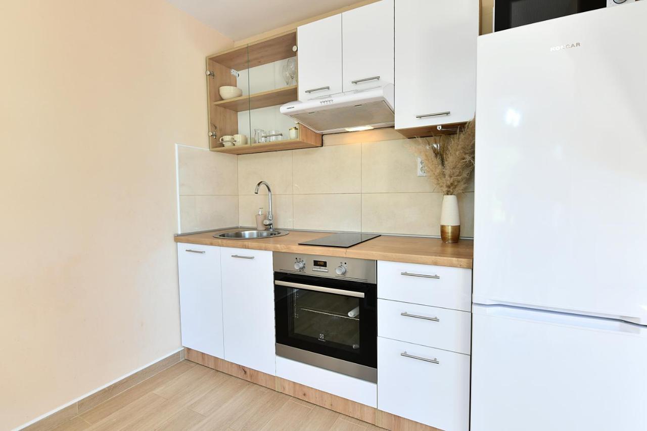 Apartments Green Linden Раковица Экстерьер фото