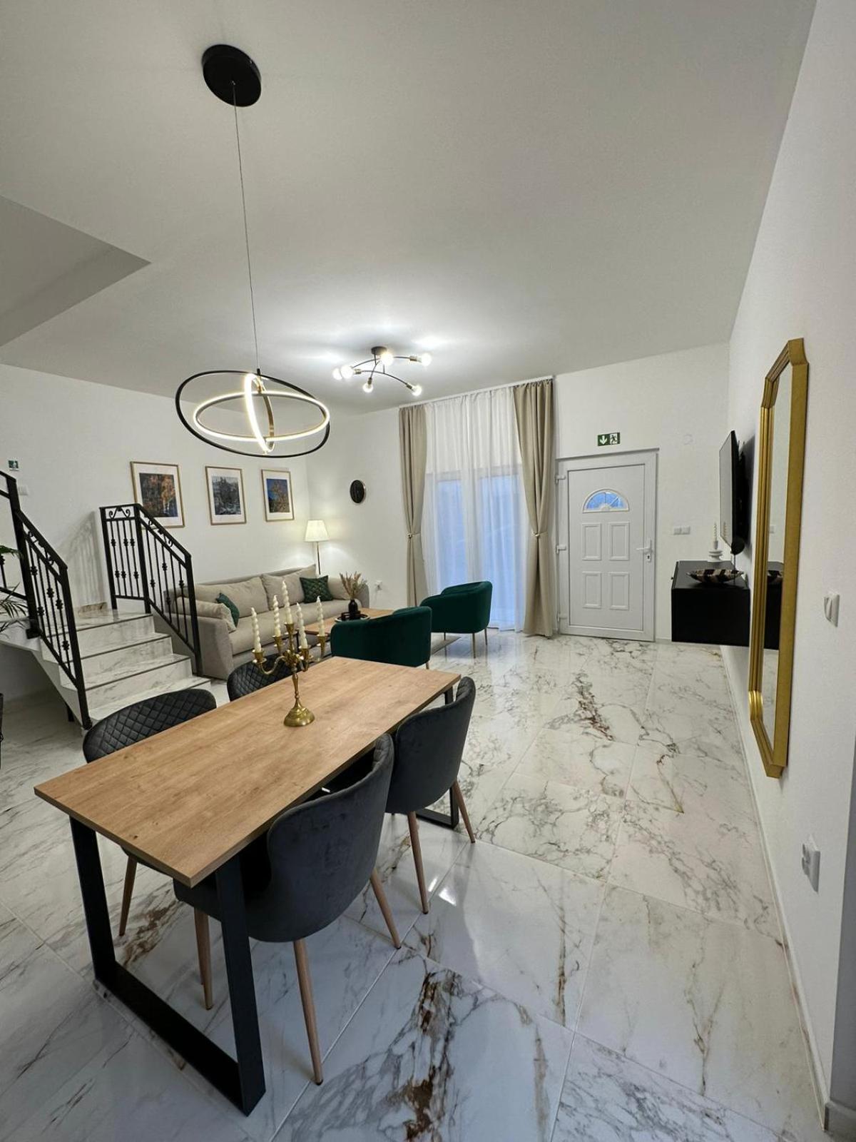 Apartments Green Linden Раковица Экстерьер фото