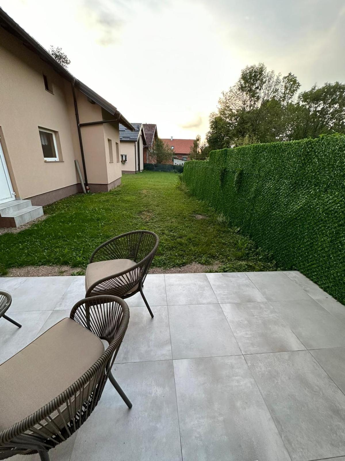 Apartments Green Linden Раковица Экстерьер фото